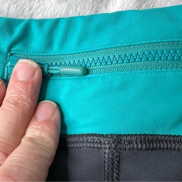 Lululemon Run Team Spirit Crop Capris - Picture 4 of 8